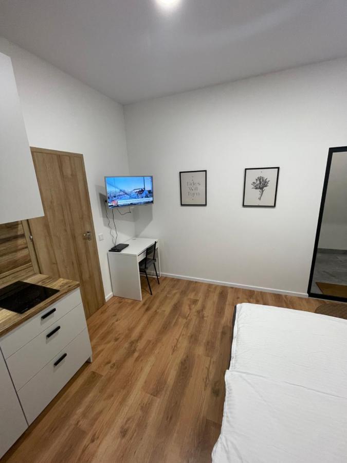 Airport Apartment 29 Self Check-In Free Parking Vilnius Exterior photo